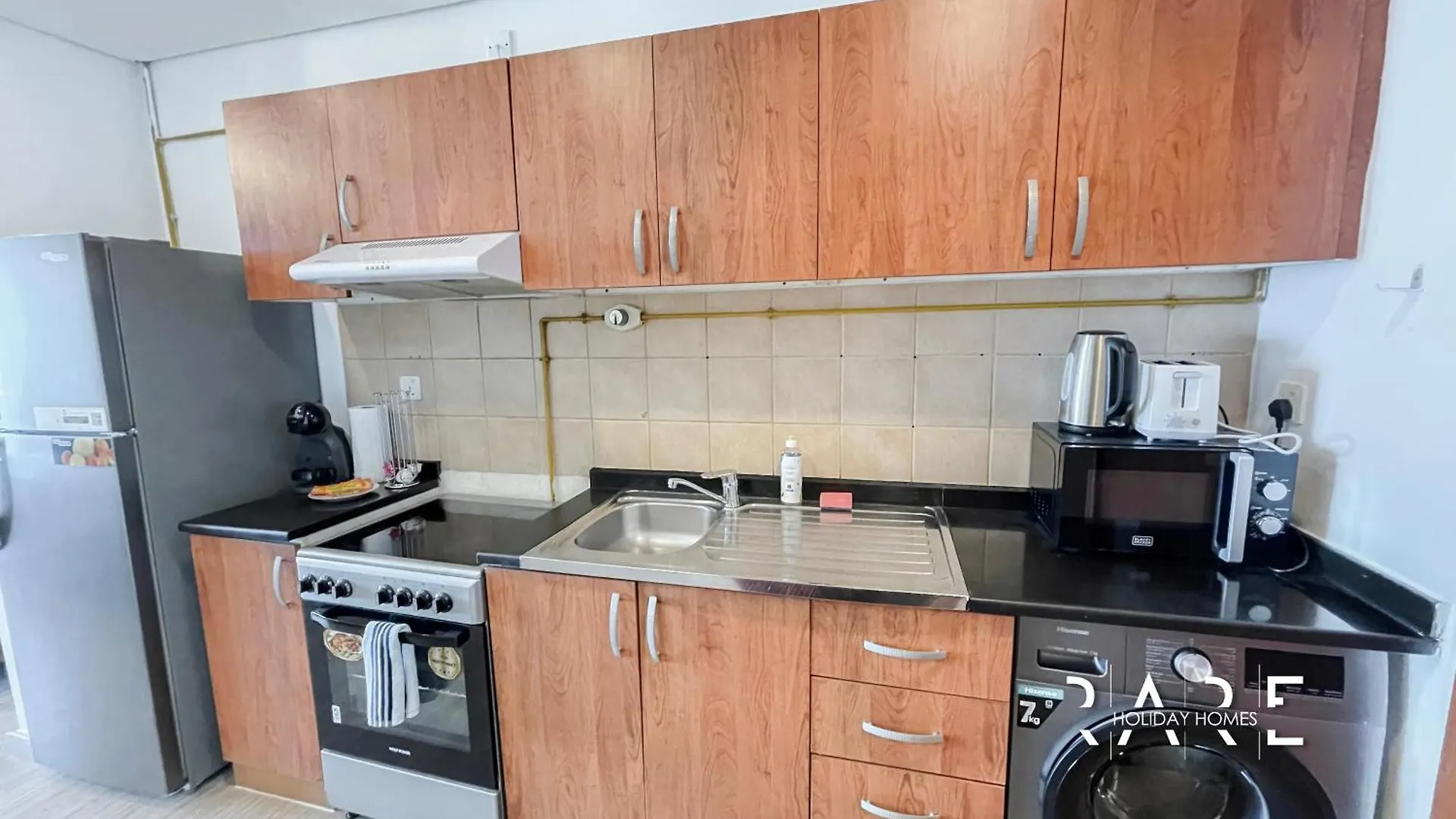 Rare Holiday Homes - Lake View - Near Me'Aisem City Centre - The Crescent Tower A - Dubai Production City - R910 0*,