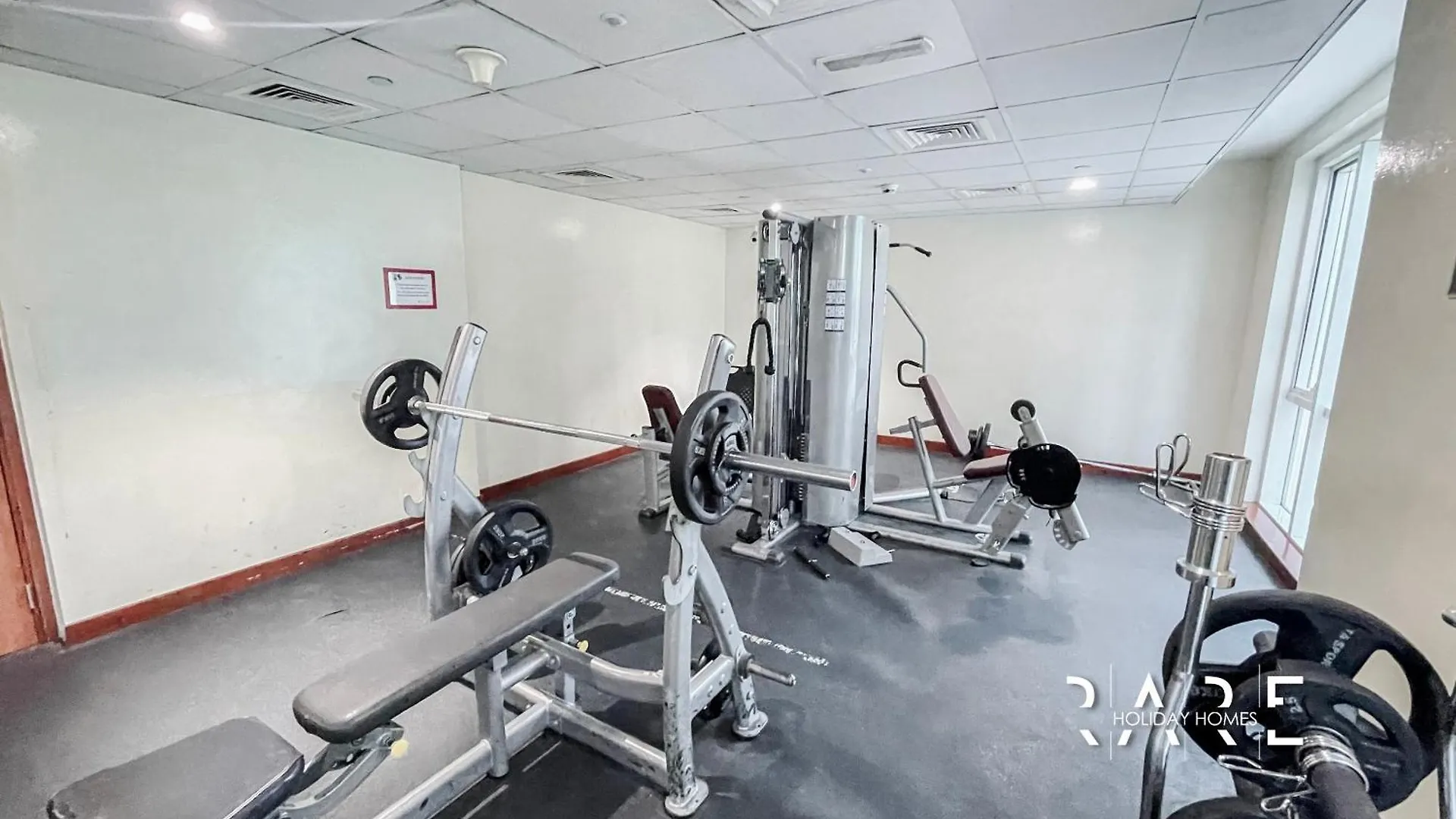 Rare Holiday Homes - Lake View - Near Me'Aisem City Centre - The Crescent Tower A - Dubai Production City - R910 Apartment