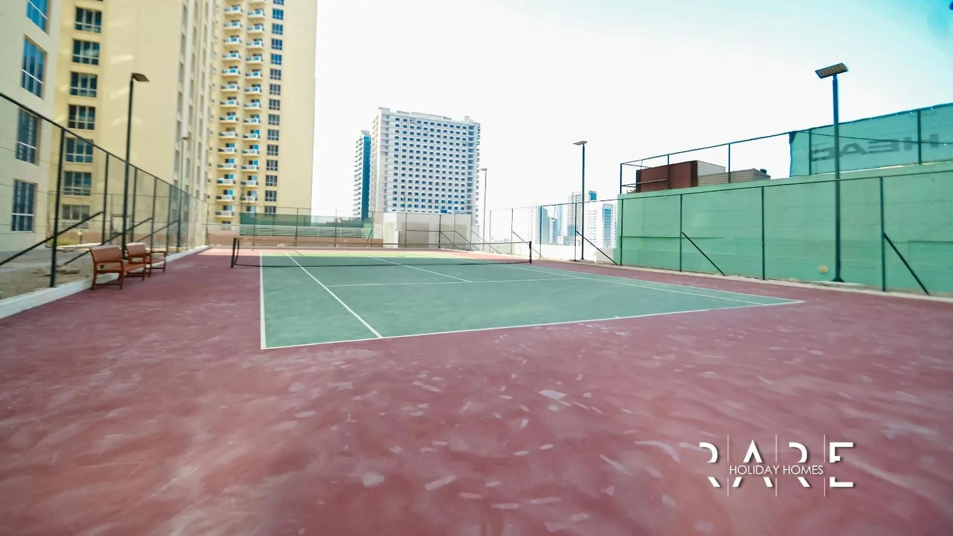 Rare Holiday Homes - Lake View - Near Me'Aisem City Centre - The Crescent Tower A - Dubai Production City - R910