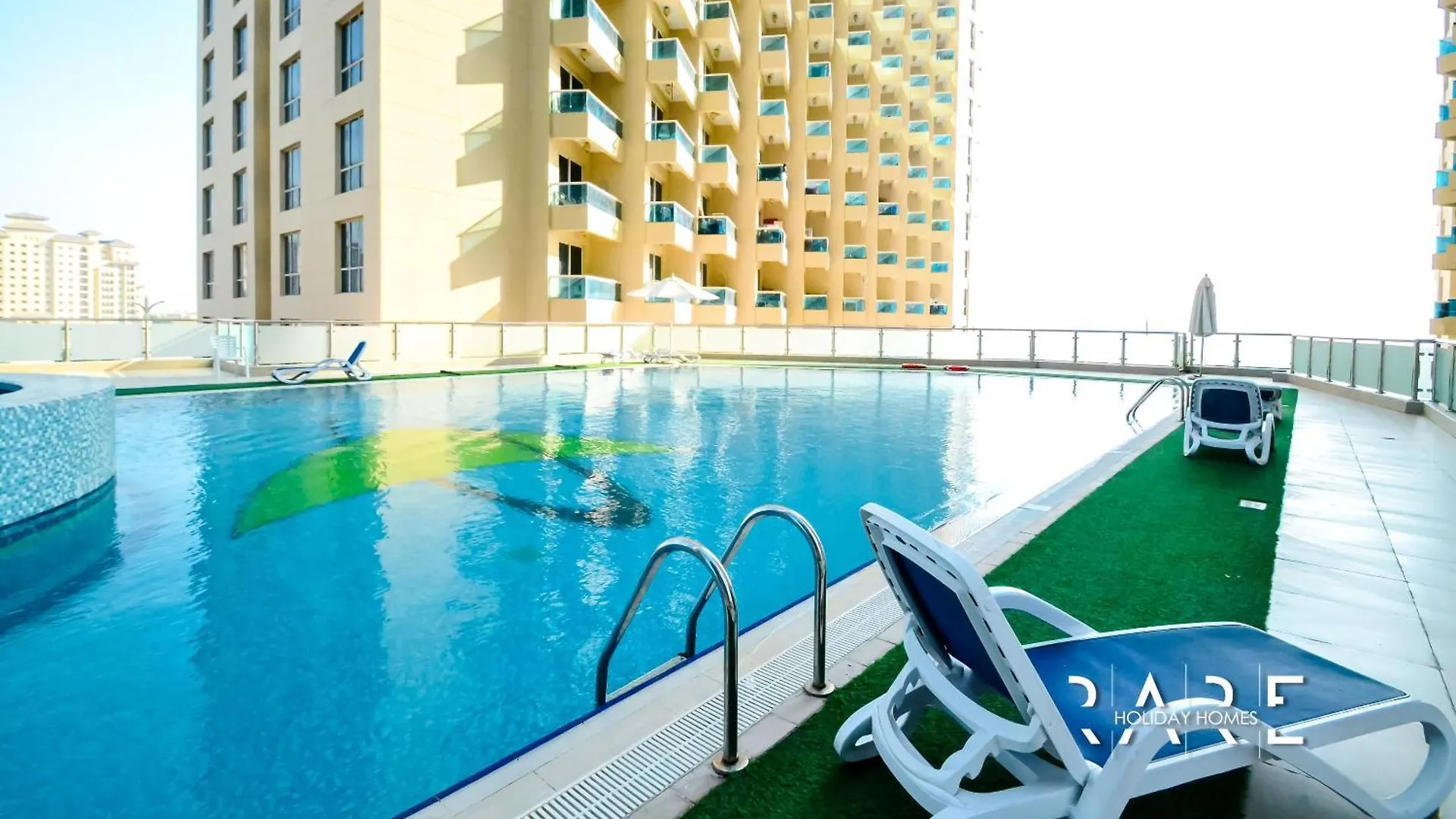 Rare Holiday Homes - Lake View - Near Me'Aisem City Centre - The Crescent Tower A - Dubai Production City - R910 United Arab Emirates
