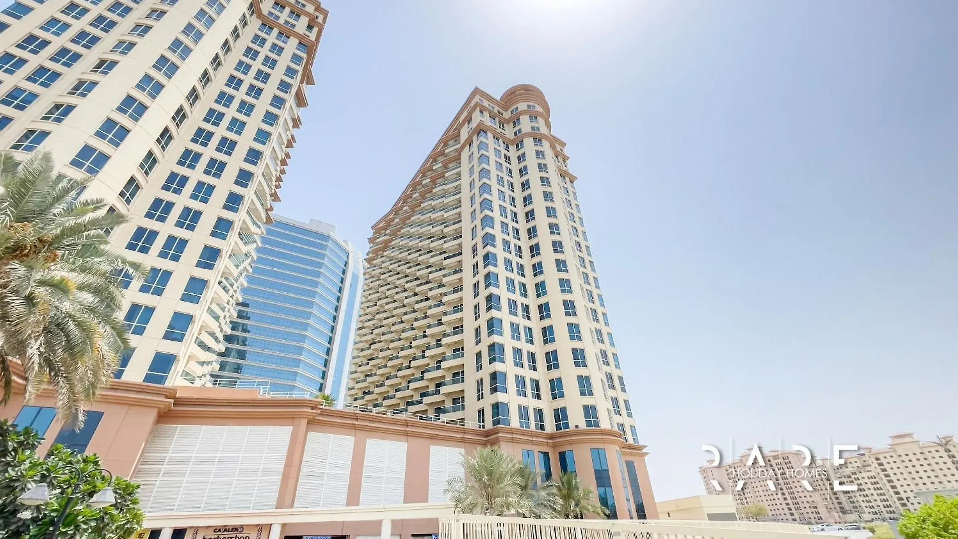 Rare Holiday Homes - Lake View - Near Me'Aisem City Centre - The Crescent Tower A - Dubai Production City - R910
